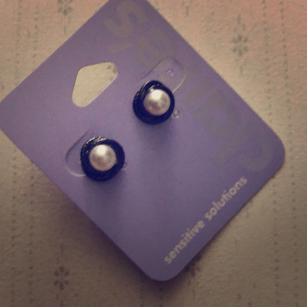 Pearl earrings
